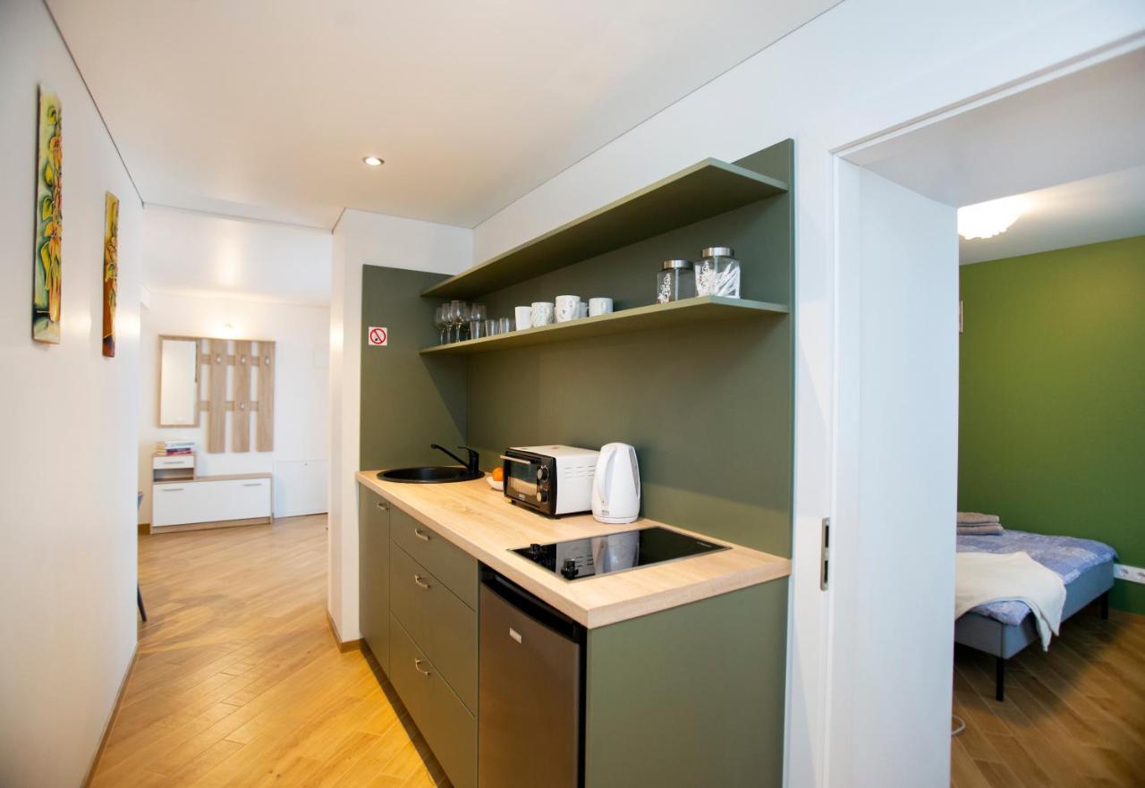 Groundfloor Apartment On The Green Hill Κάουνας Εξωτερικό φωτογραφία